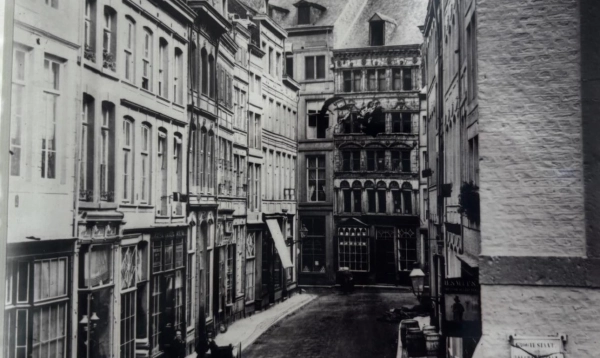1839