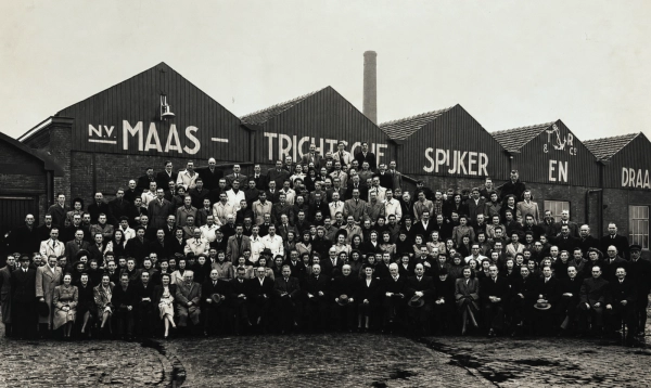 1900